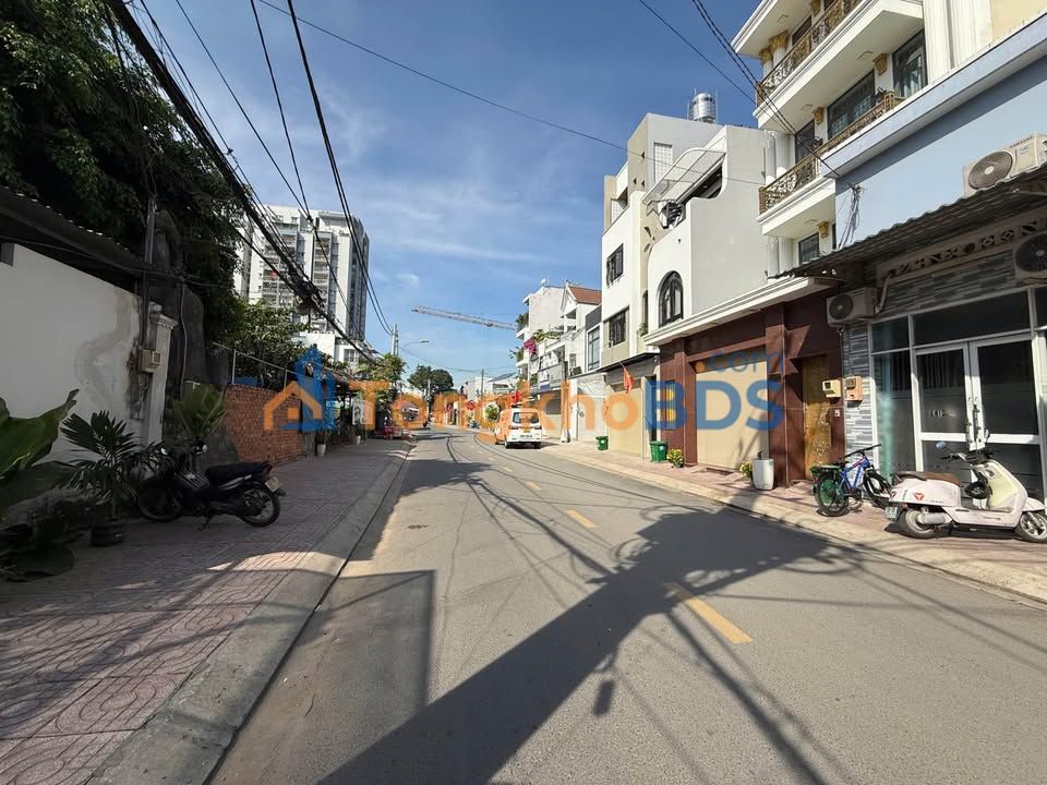 Bán Đất Góc Hẻm Xe Hơi Lê Văn Chí, Thủ Đức - 60m² Sổ Hồng, Giá 7 Tỷ