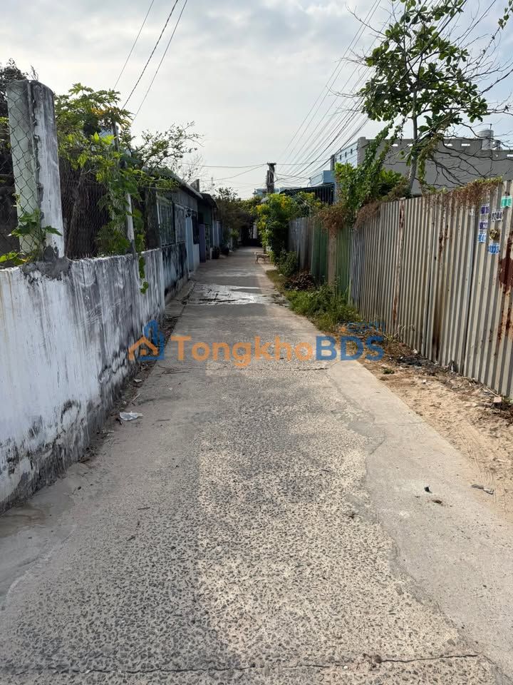 Nhà 61m² Nguyễn Hội, Phan Thiết - Giá 1.35 Tỷ, 2MT Xe Hơi