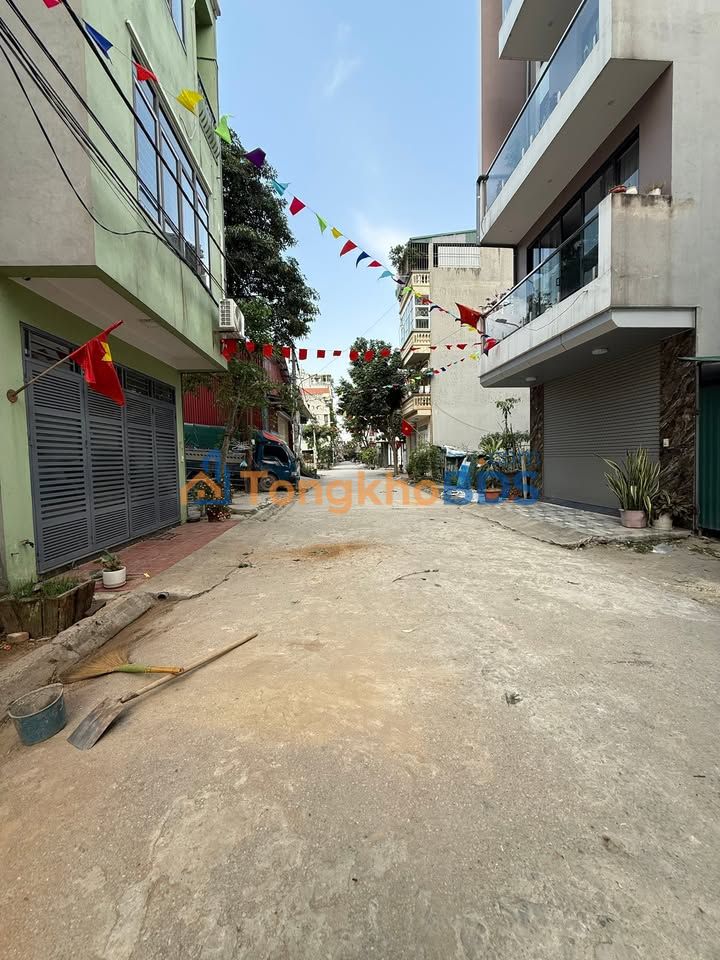 Đất phân lô Lai Xá Hoài Đức 62m² 9.85 tỷ - Sổ đỏ chính chủ