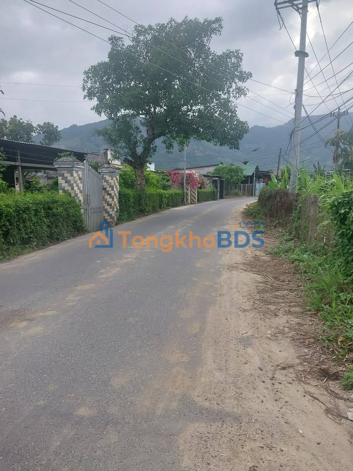 Đất nền Suối Tân Cam Lâm 240m² 8xx triệu - Đường to ô tô