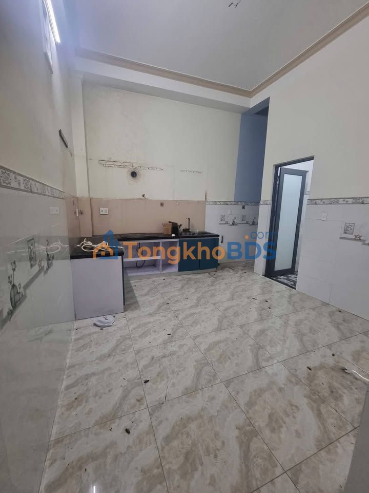 Nhà riêng QL1A Thạnh Xuân 111m² 6 tỷ - Ô tô vào tận nhà