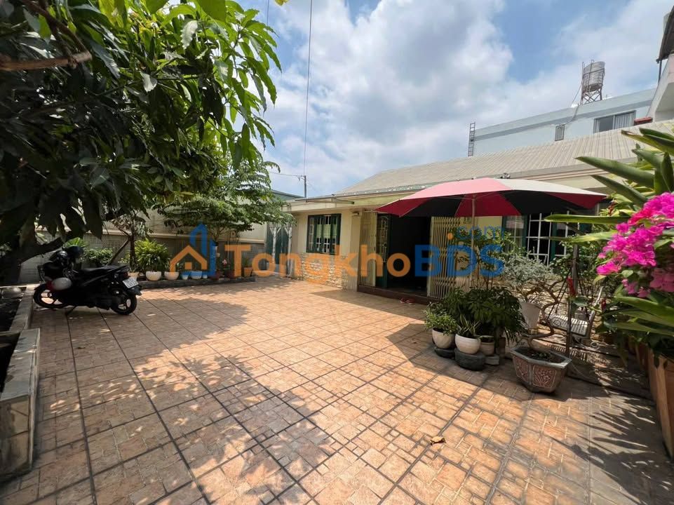 Nhà Võ Văn Ngân Thủ Đức 308m² giá 16 tỷ - Ô tô vào tận nhà