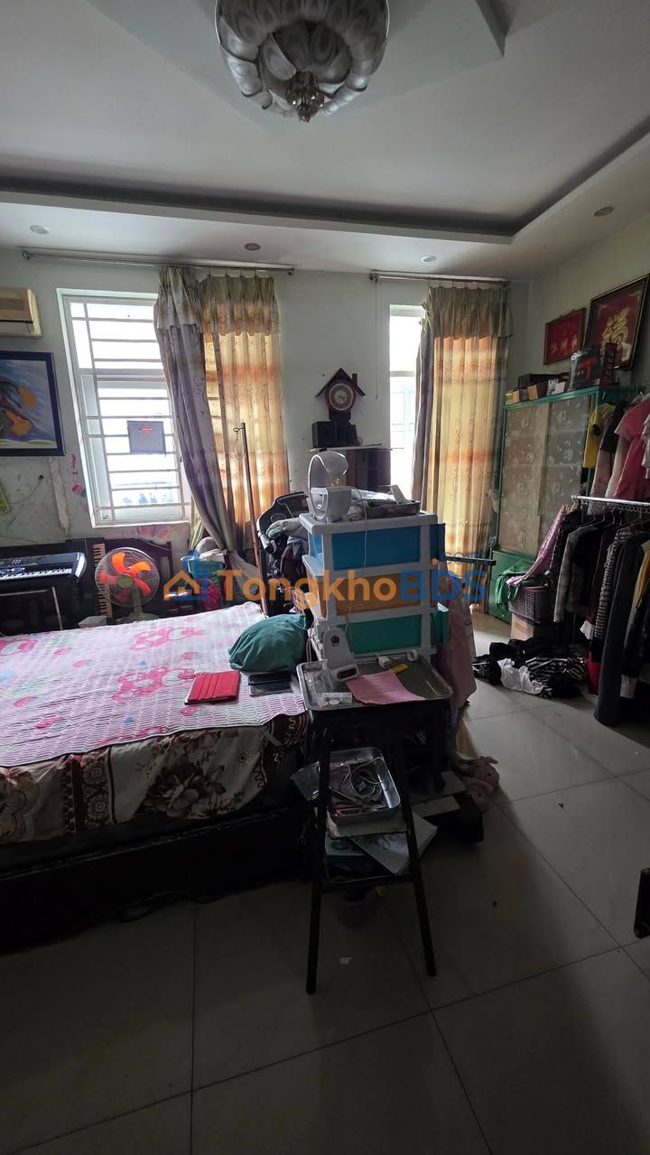 Nhà mặt tiền Đường 23 Q6 44m² 9 tỷ - Mặt tiền kinh doanh