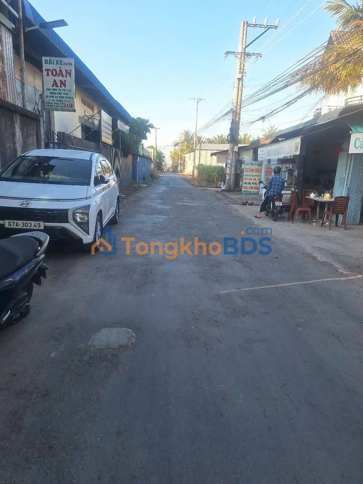 Đất nền Long Xuyên 180m² giá 1 tỷ - Sổ đỏ chính chủ