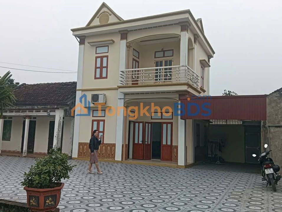 Nhà Minh Hoàng Phù Cừ 600m² thỏa thuận - Ô tô vào tận nhà