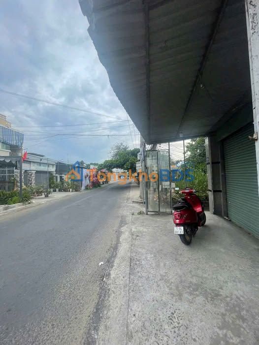 Nhà mặt tiền Lộ Thầy Cai Bến Tre 150m² 6 triệu - Ô tô vào nhà
