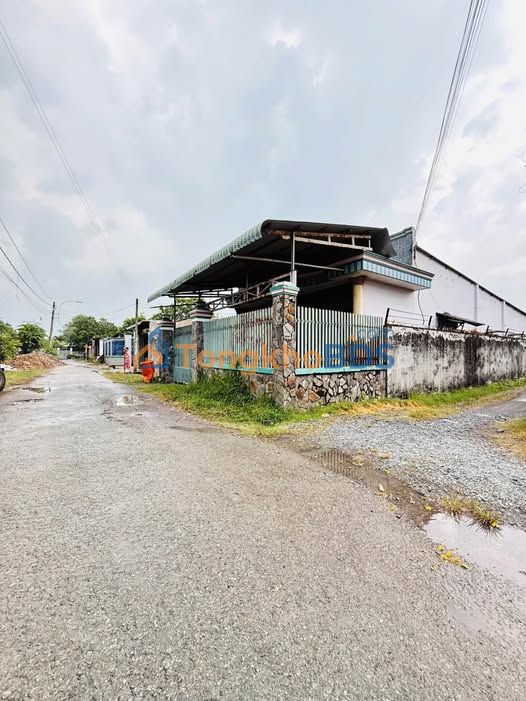 Nhà mặt tiền Đông Thạnh Hóc Môn 252m² 4.2 tỷ - Chính chủ bán