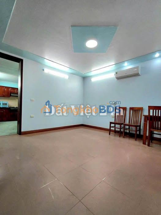 Nhà 3 tầng Lạch Tray 42m² 6 triệu - Sẵn sàng ở ngay