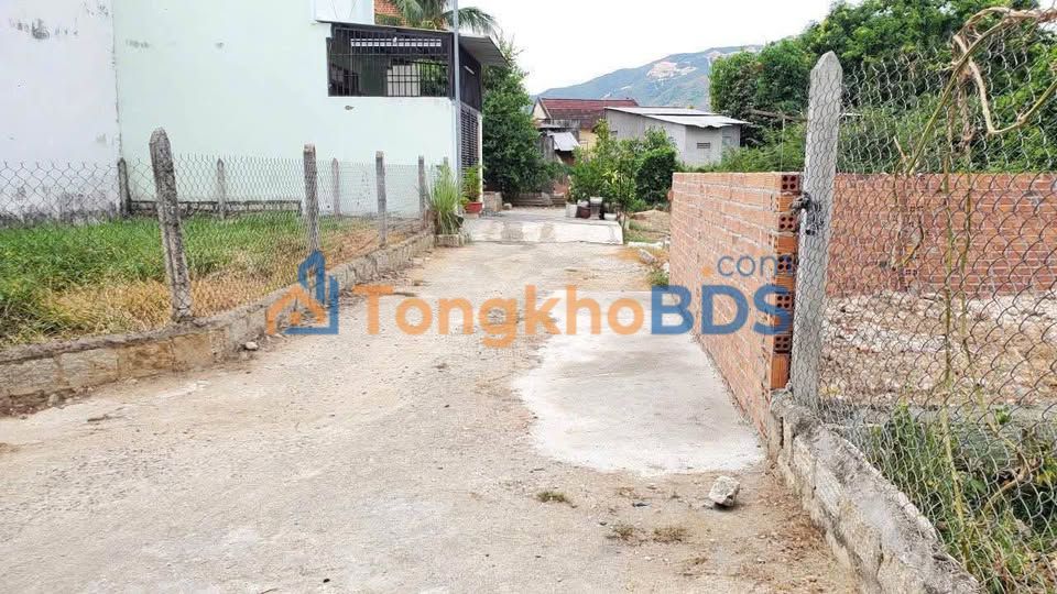 Đất Vĩnh Trung Diên Khánh 87m² 1.65 tỷ - Đường to ô tô