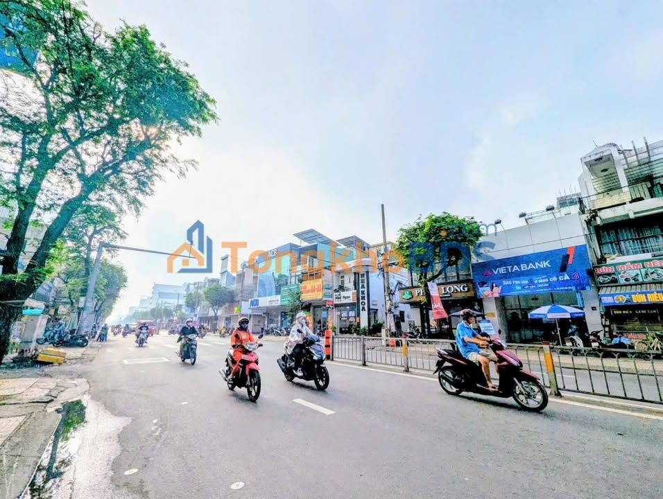 Nhà 2 Mặt Tiền Trường Chinh, Tân Bình - Dòng Tiền 120 Triệu/Tháng
