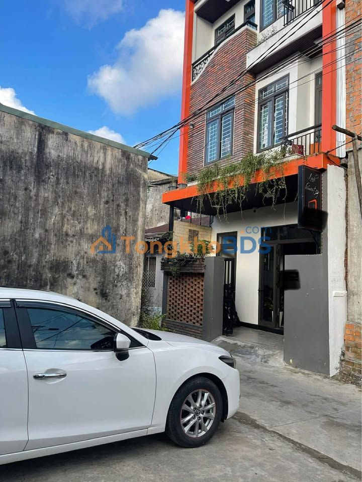 Nhà Nguyễn Công Trứ Huế 80m² 7,5 tỷ - Ô tô vào tận nhà