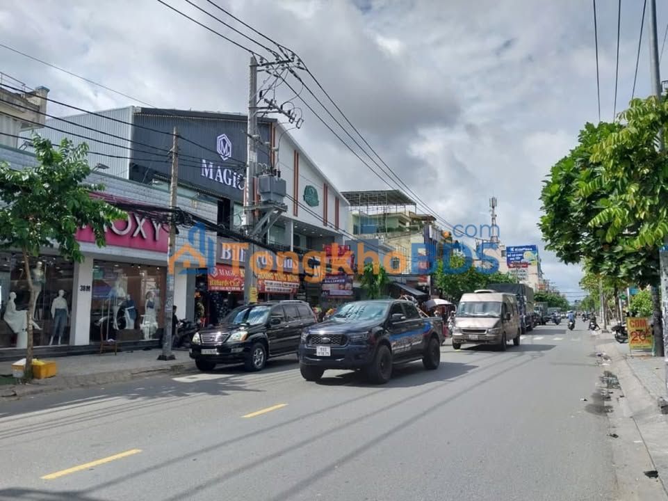 Nhà mặt tiền Nguyễn Ảnh Thủ Quận 12 80m² 4 tỷ - Chính chủ sẵn ở