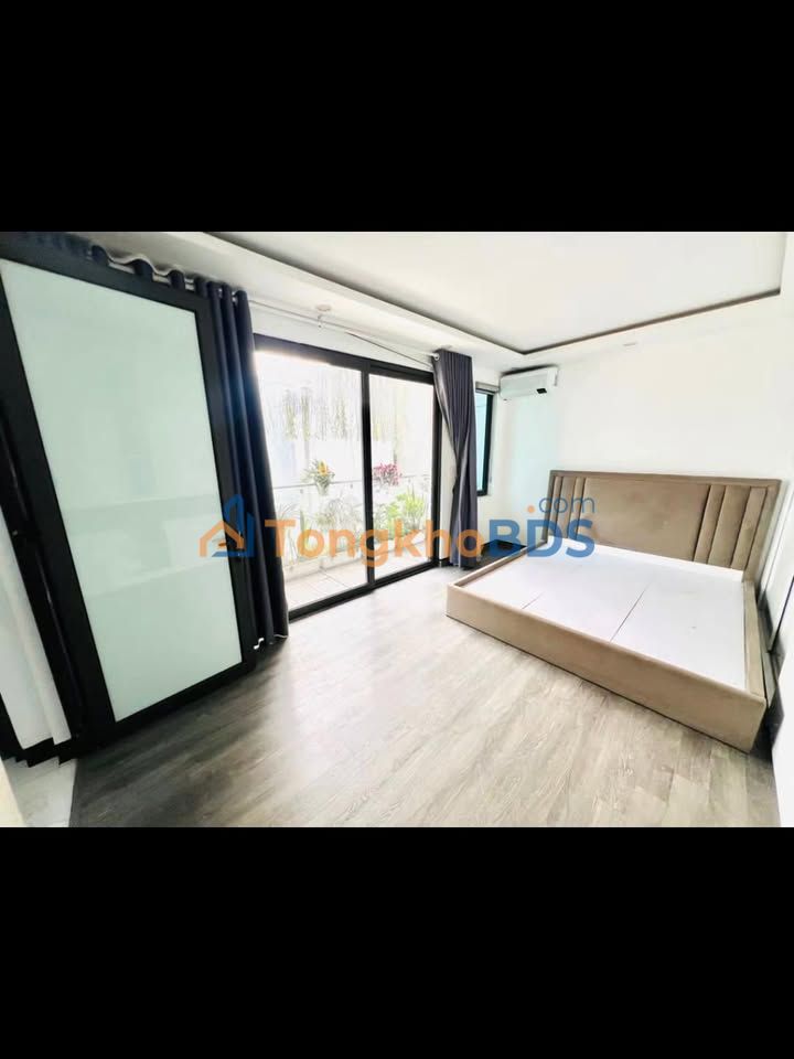 Nhà Tam Trinh 36m2 giá 8 tỷ ô tô vào - Chính chủ bán gấp