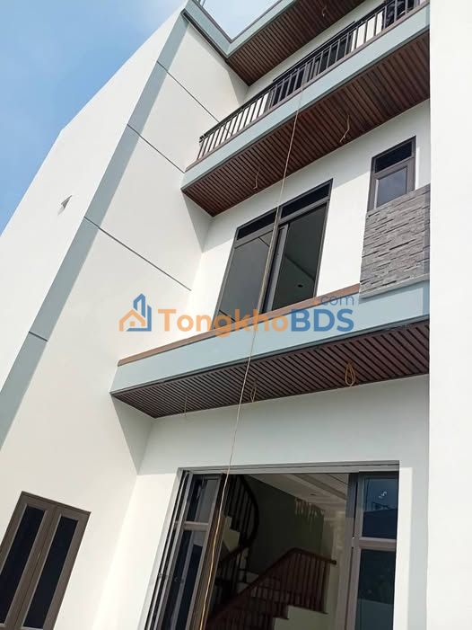 Nha Pham Ngu Lao Nam Dinh 50m2 2.65-2.75ty - San sang o ngay