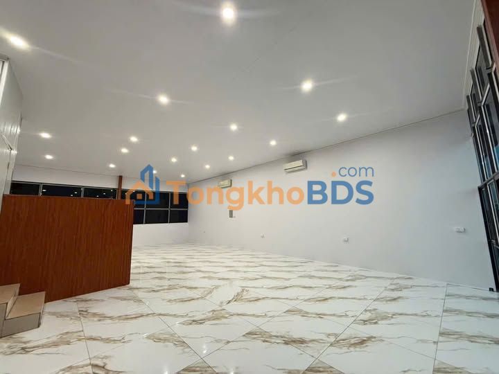 Nhà mặt phố Lê Hữu Tựu 100m² - Mặt tiền kinh doanh