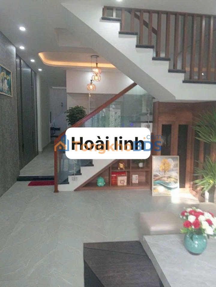 Nhà mặt tiền Tôn Đản 100m² 13 triệu - Sẵn sàng ở ngay
