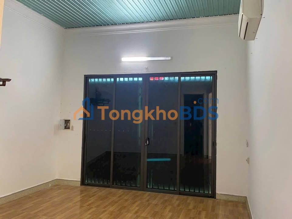 Nhà C4 Quảng Thịnh 60m² giá 1,3 tỷ - Sẵn sàng ở ngay