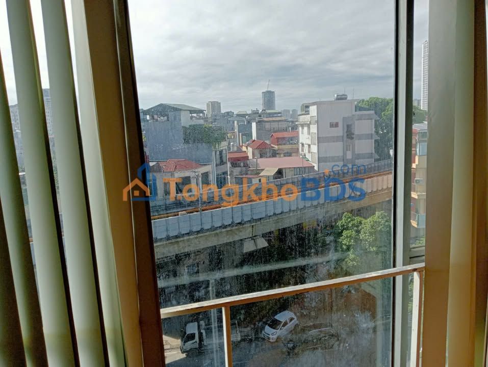 Van phong Yen Lang Dong Da 18m2 2.9tr - Gia thue hop ly