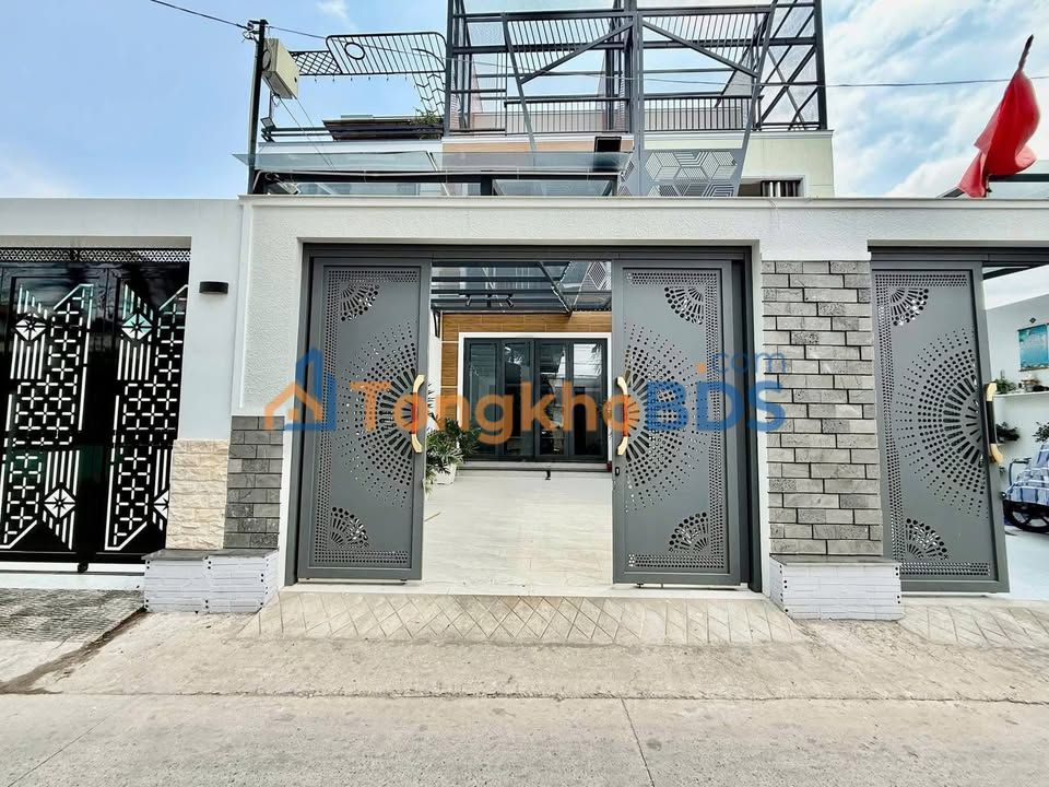 Nhà mặt tiền Lâm Sản Mỹ Tho 113m² giá 12 triệu - Ô tô vào tận nhà