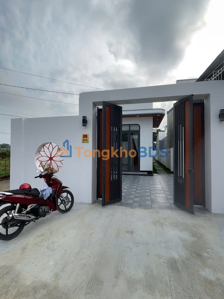 Nhà hẻm 21 Ngô Quyền Trường Tây 1.59 tỷ - Ô tô vào nhà