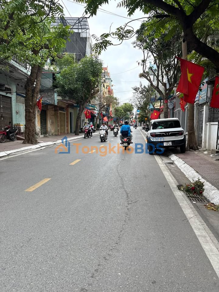 Nhà 3 Tầng Nam Định Trần Quang Khải 45m² giá 4 tỷ - Chính chủ bán