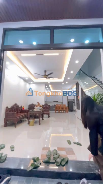 Nhà riêng Đông Hương 106m2 4 tỷ - Ôtô vào sân