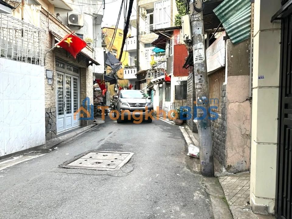 Nhà Hoàng Hoa Thám Phú Nhuận 40m² 7.45 tỷ - Ô tô vào tận nhà