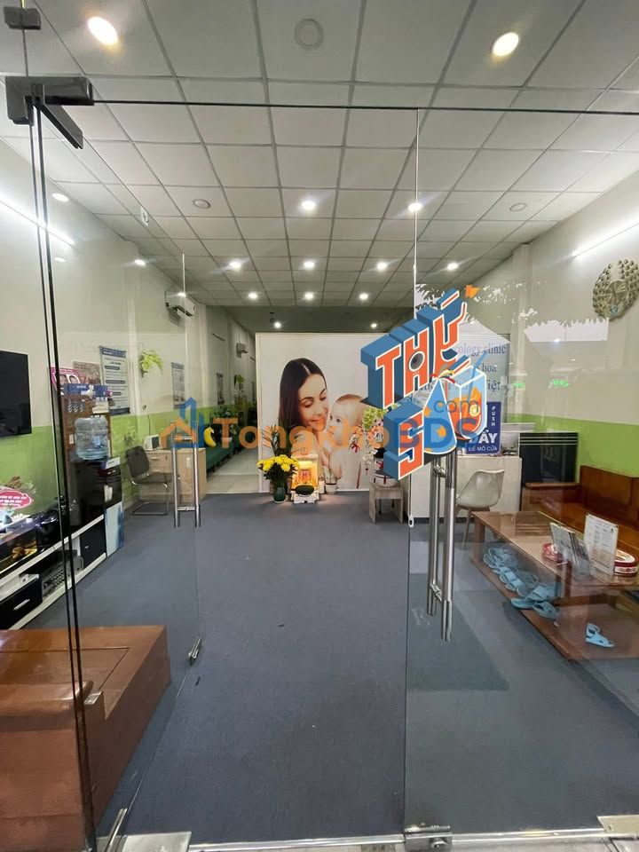 Nhà KD mặt tiền Lê Trọng Tấn Tân Phú 180m² 25tr - Mặt tiền kinh doanh