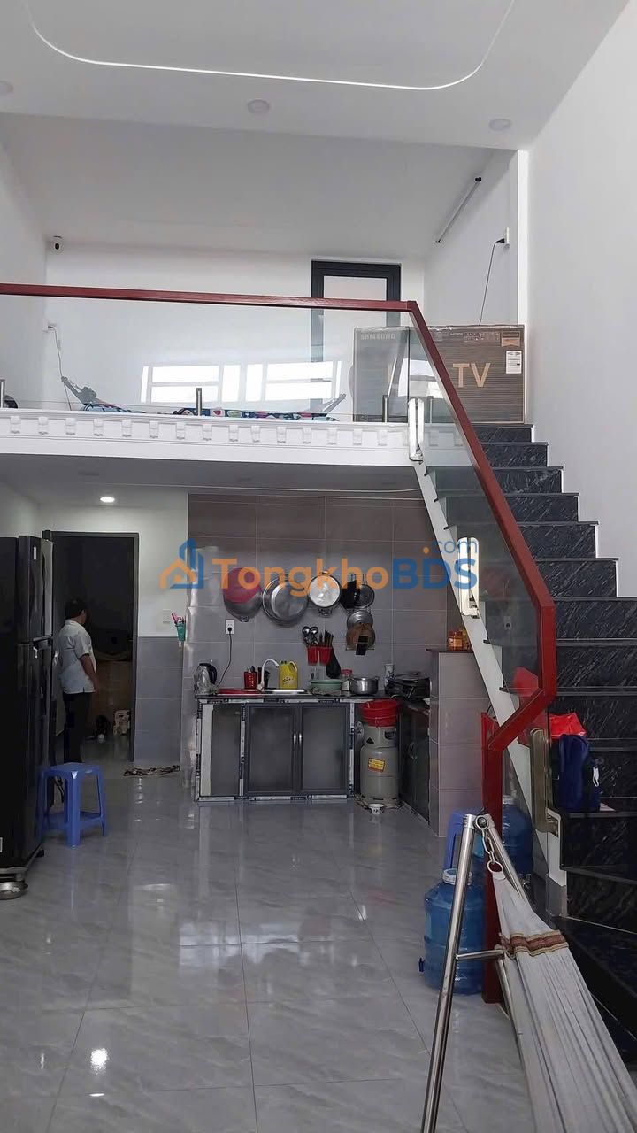 Nhà Thới Tam Thôn Hóc Môn 81m² 1.6 tỷ - Sẵn sàng ở ngay