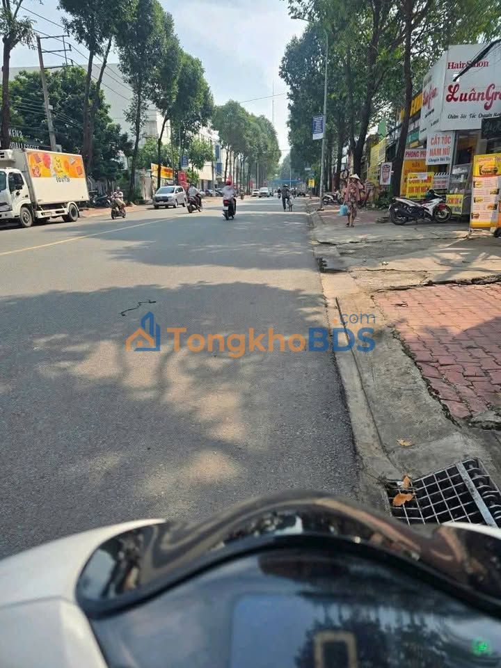 Nhà Mặt Tiền 30/4, Thủ Dầu Một - 95m² Thổ Cư, Hướng Đông Nam Giá 4.5 Tỷ