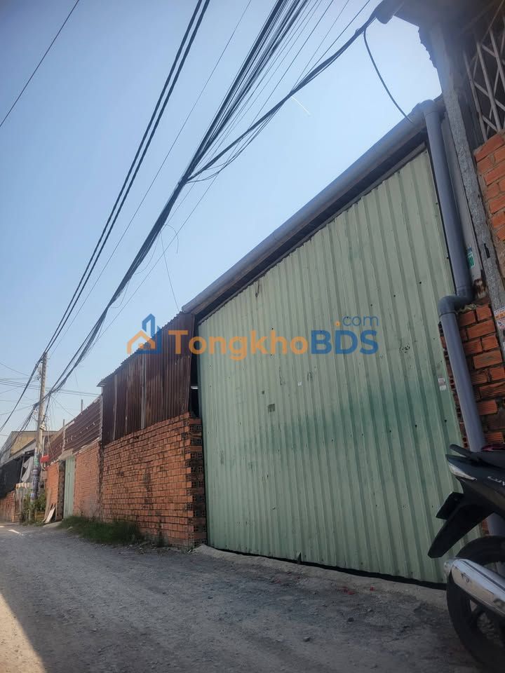 Xưởng Đông Thạnh Hóc Môn 200m² 8-9 triệu - Sẵn sàng hoạt động