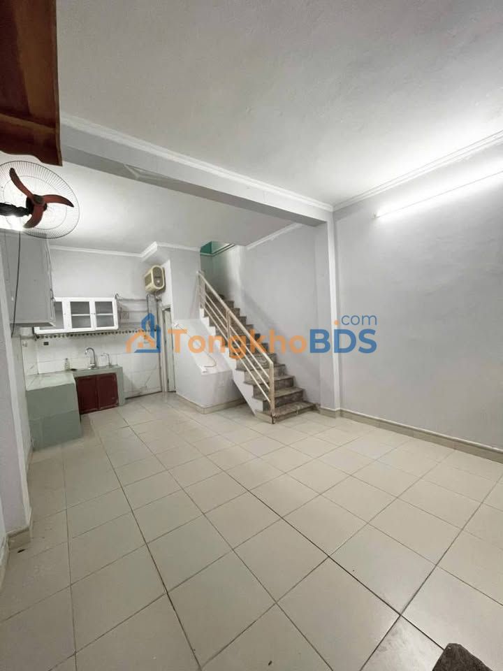 Nhà Hoàng Văn Thái 65m² 7.5 triệu - Sẵn sàng ở ngay