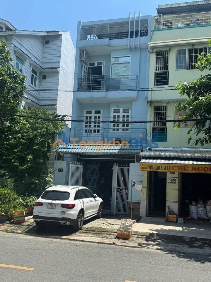 Nhà riêng Khu Tên Lửa 100m² 11 tỷ - Ô tô vào tận nhà