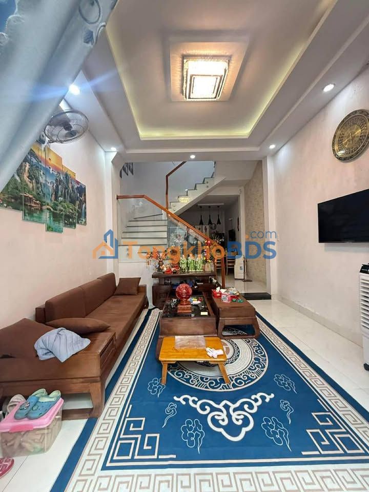 Nhà 3 tầng Phạm Nhữ Tăng 43m² 4.3 tỷ – Nội thất sẵn ở