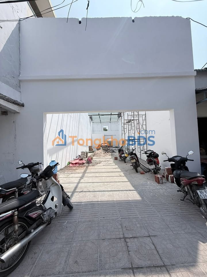 Nhà nguyên căn Lagi 150m2 giá thỏa thuận - Vị trí đẹp