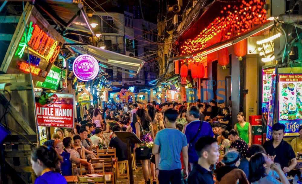 Nhà phố Tạ Hiện 100m² 100 triệu - Mặt tiền kinh doanh