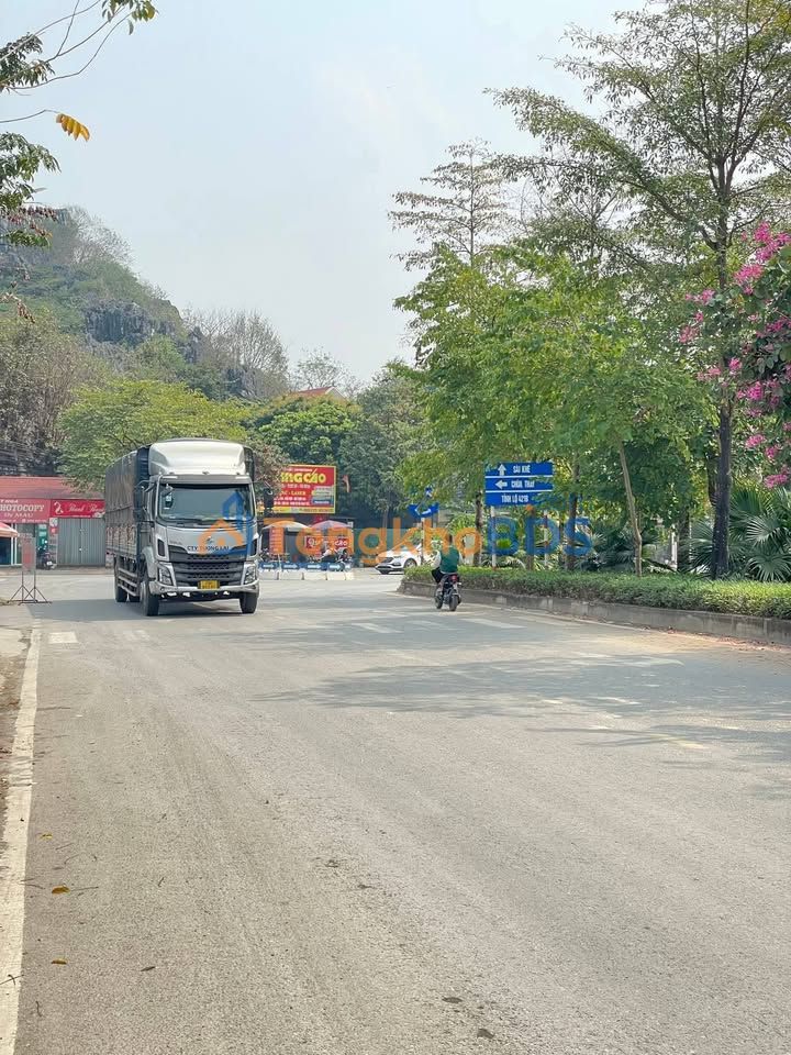 Đất đấu giá Sài Sơn Quốc Oai 80m² sổ hồng sẵn