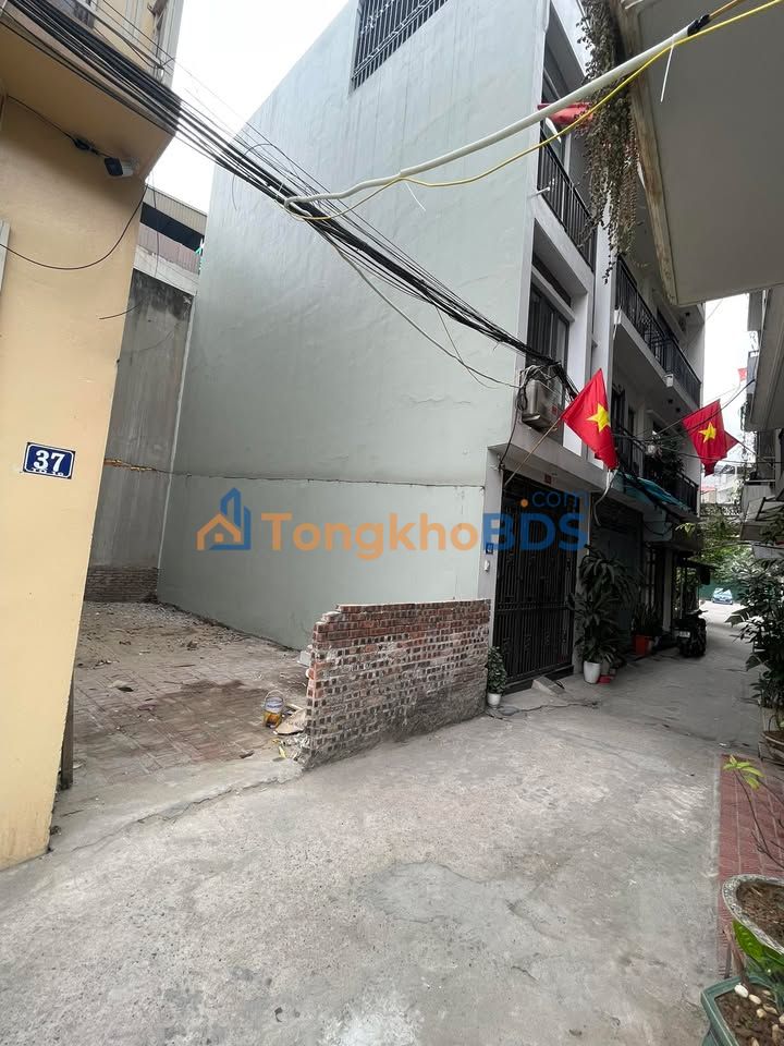Đất nền Phố Ngọc Thụy Long Biên 40m² - Sổ đỏ chính chủ