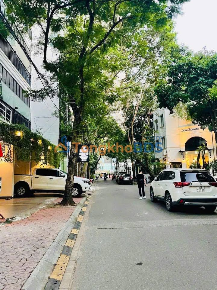 Nhà Xuân Quỳnh Trung Hòa 82m² 45.5 tỷ - Ô tô vào nhà