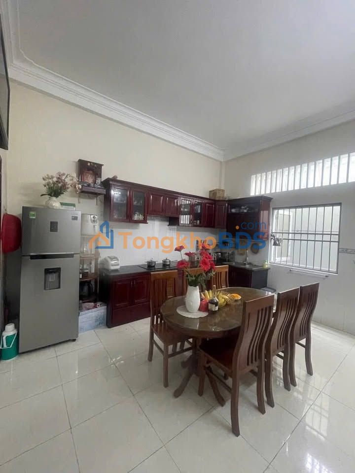 Nhà Nguyễn Thị Minh Khai Quy Nhơn 116m2 12.5 tỷ - Ô tô vào tận nhà