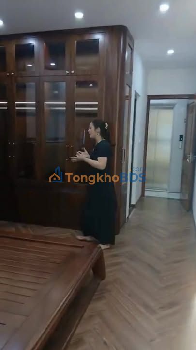 Nhà Hoàng Đạo Thành 45m² 20 tỷ - Ô tô vào tận nhà