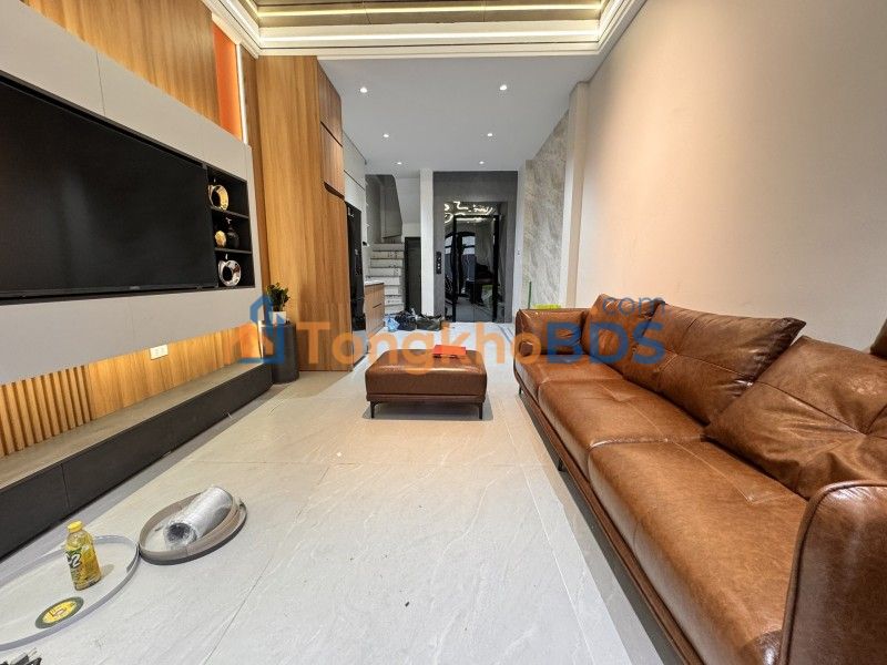 Căn hộ dịch vụ Phố Tân Mai 93m²/38 tỷ - Bàn giao ngay