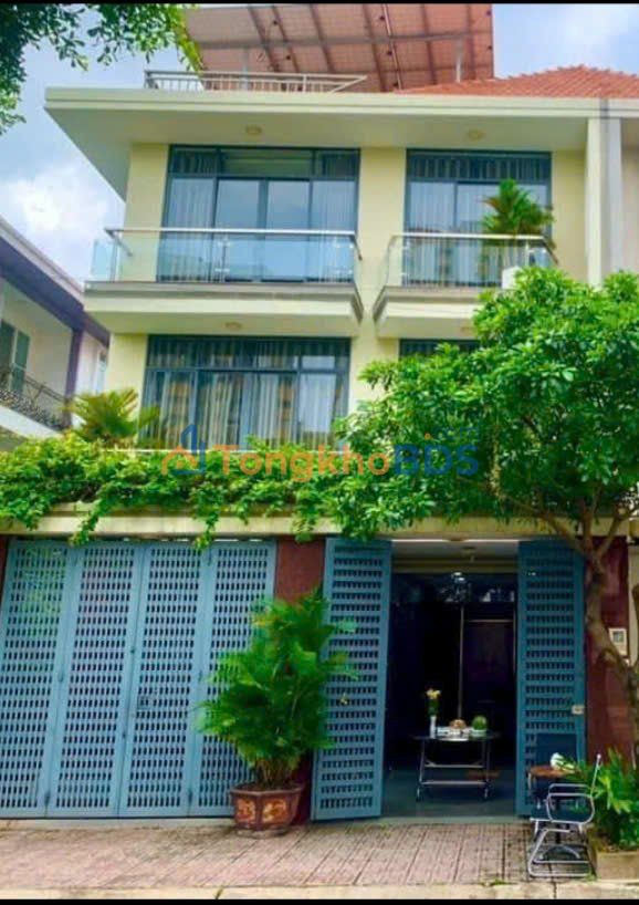 Townhouse Phuoc Long B Thu Duc 180m2 27 ty - Mat tien kinh doanh