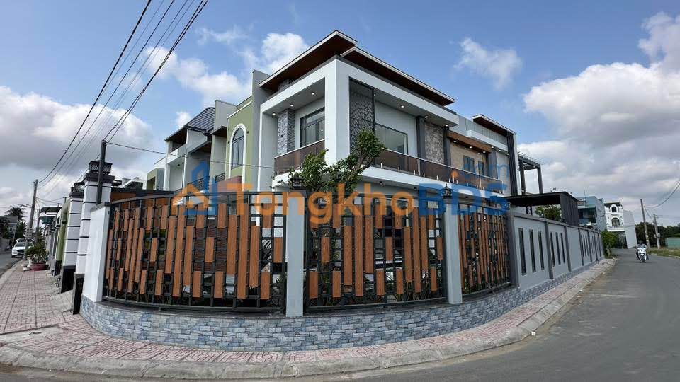 Nhà riêng Cầu Tràm Cần Đước 326m2 - Oto vào tận nhà