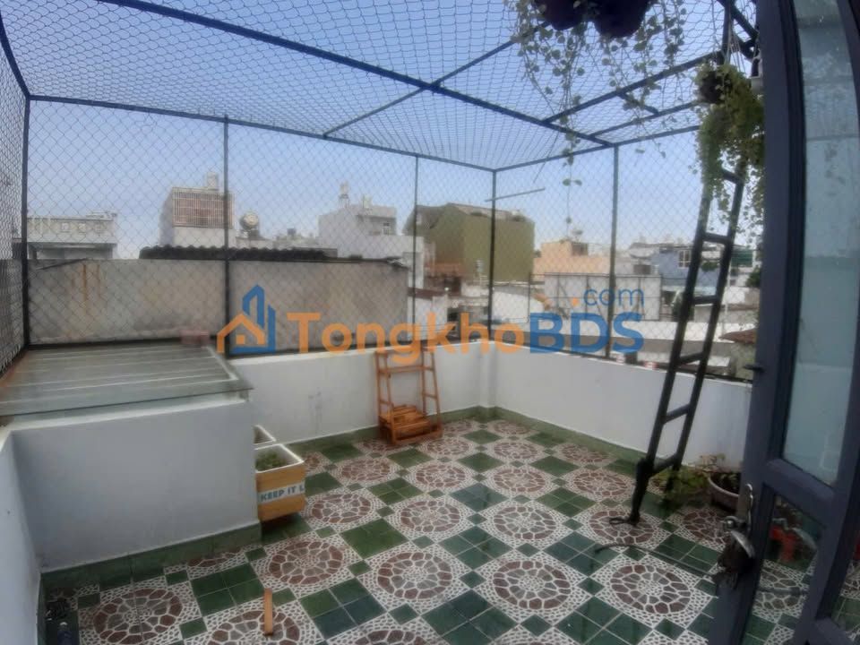 Nhà riêng Lê Văn Quới 52m² 11 triệu - Ô tô vào tận nhà