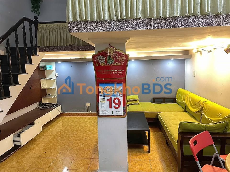 Nhà nguyên căn Đội Cấn 50m² 9 triệu/tháng - Sẵn sàng ở ngay