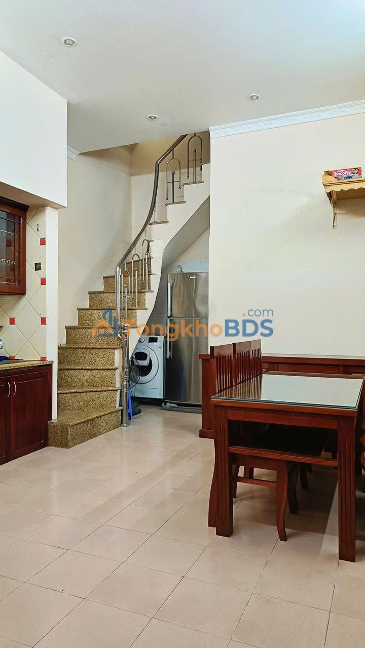 Nhà riêng Thụy Khuê Tây Hồ 30m² 9.5 triệu - Sẵn sàng ở ngay