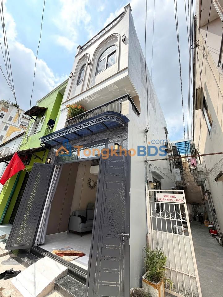 Nhà riêng Tân Bình 35m² giá 5.86 tỷ - Sẵn sàng ở ngay