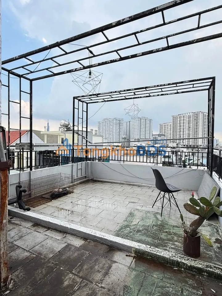 Nhà riêng Phạm Văn Đồng 48m2 11.5 tỷ - Chính chủ bán