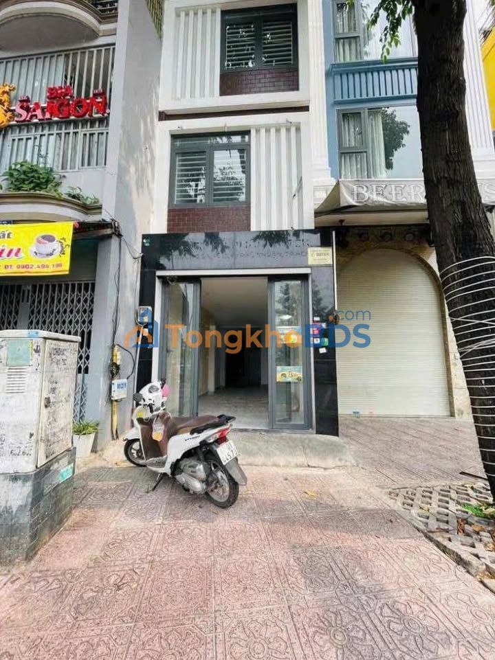 Nhà riêng Phường 13 Phú Nhuận 42m² giá 25 triệu - Ô tô vào tận nhà